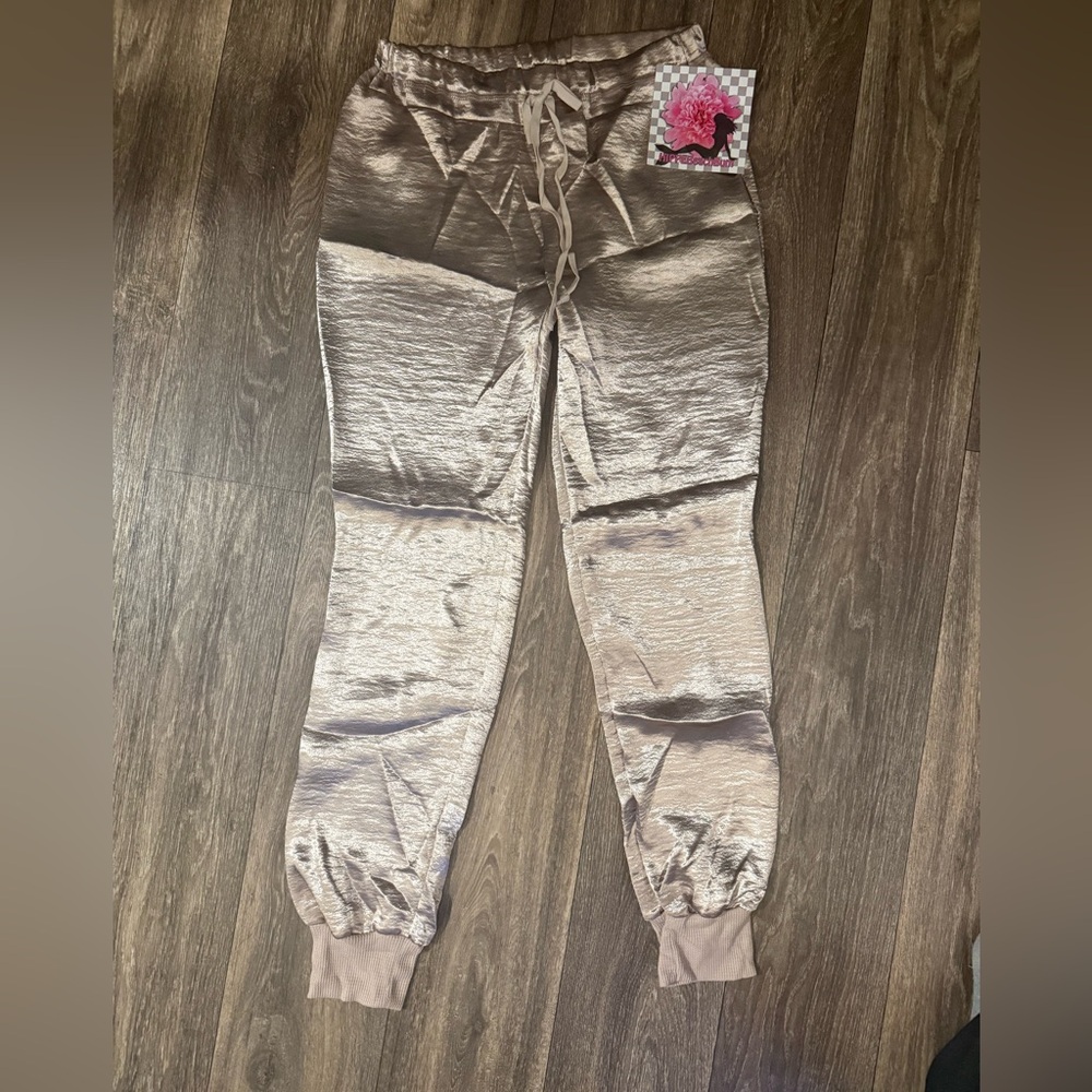 Women’s Shimmering Tan Joggers